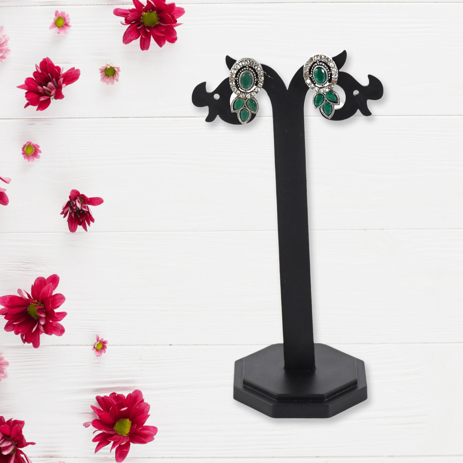 Green Necklace Set – Emerald Ethnic Jewellery for Women | BW - Image 3