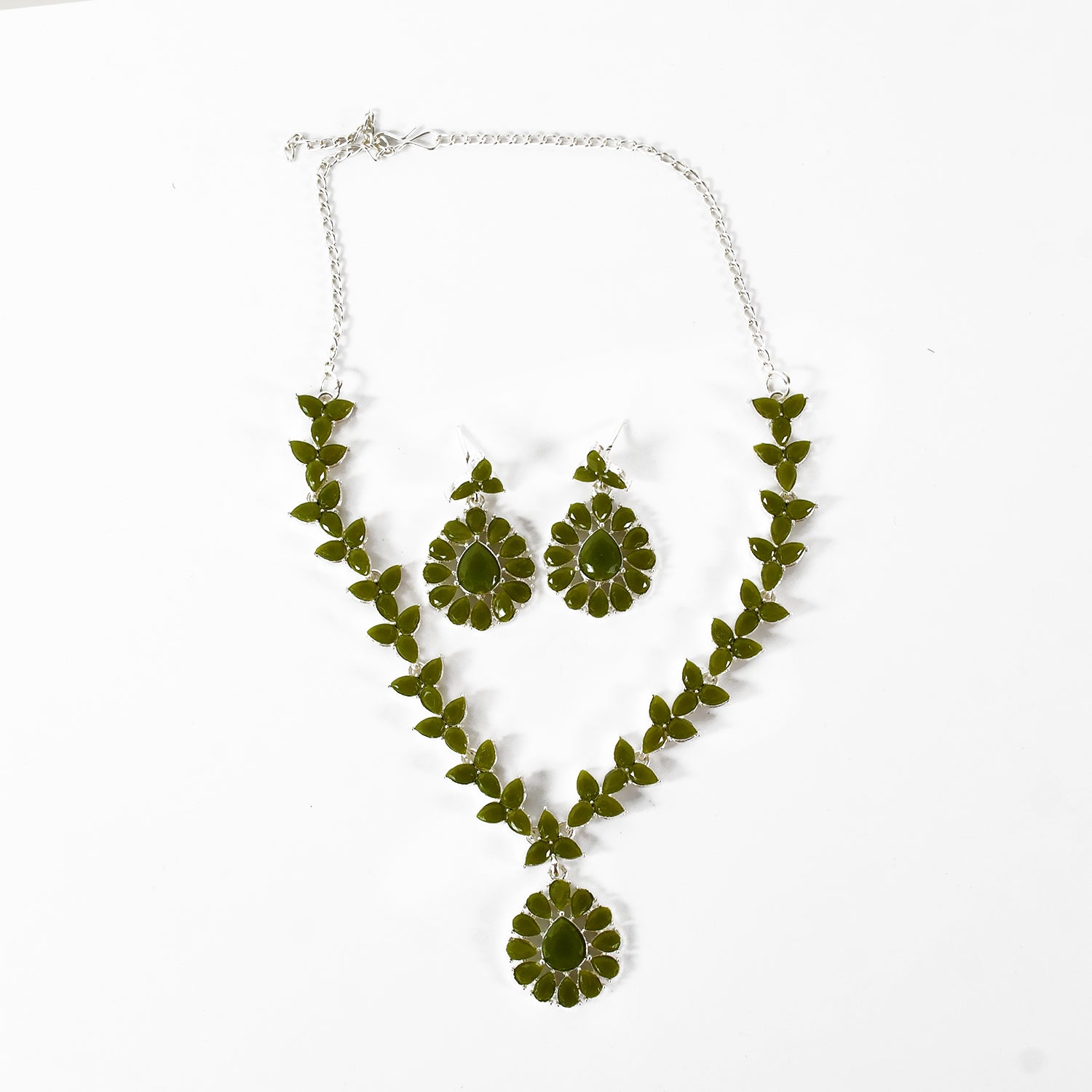 Green Diamond Necklace Set – Elegant Festive Jewellery | BW - Image 4