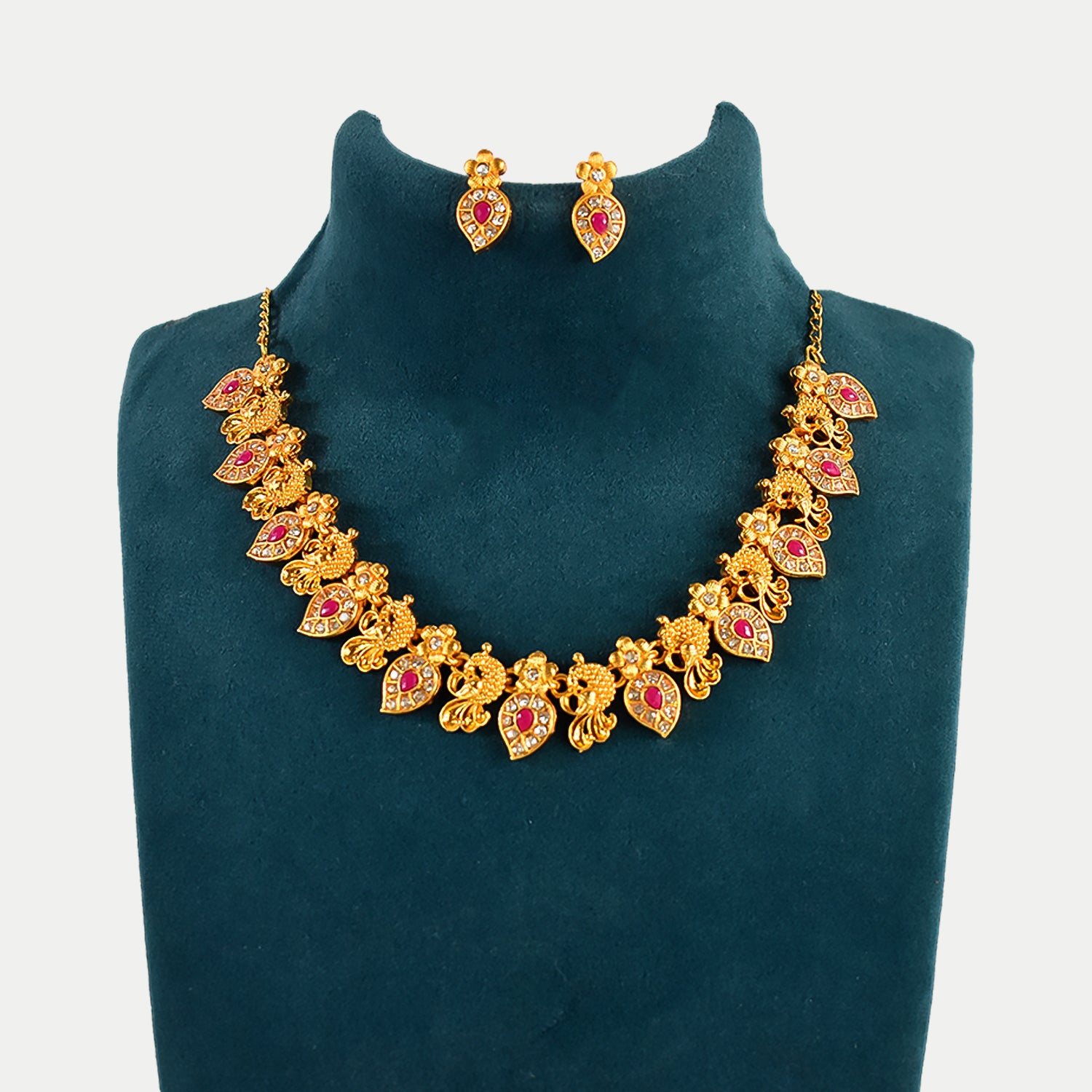 Maharashtrian Traditional Jewellery Set – Elegant Blue & Gold Design - Image 4