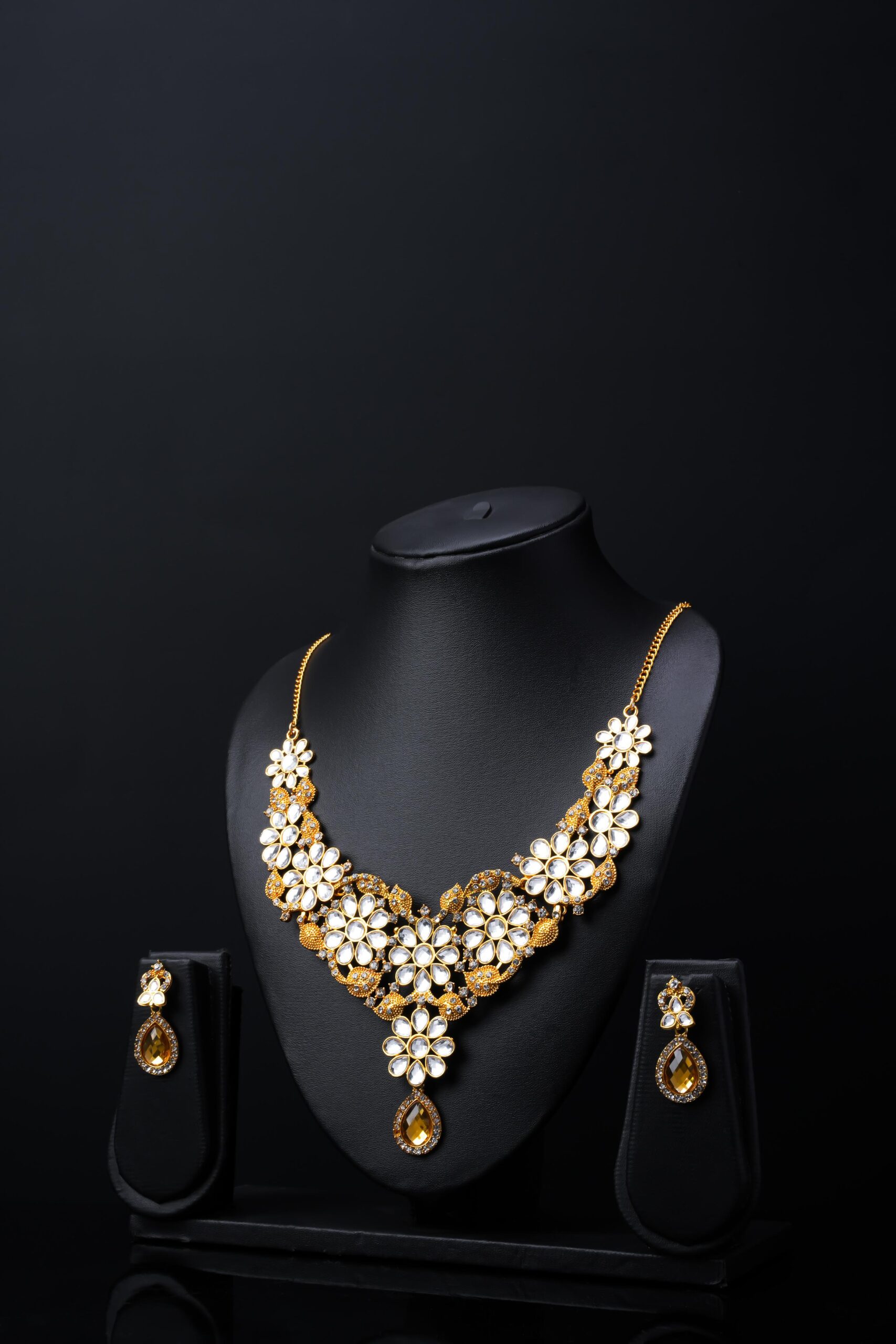 Flower Design Necklace Set – Elegant Floral Jewellery | BBJ - Image 3