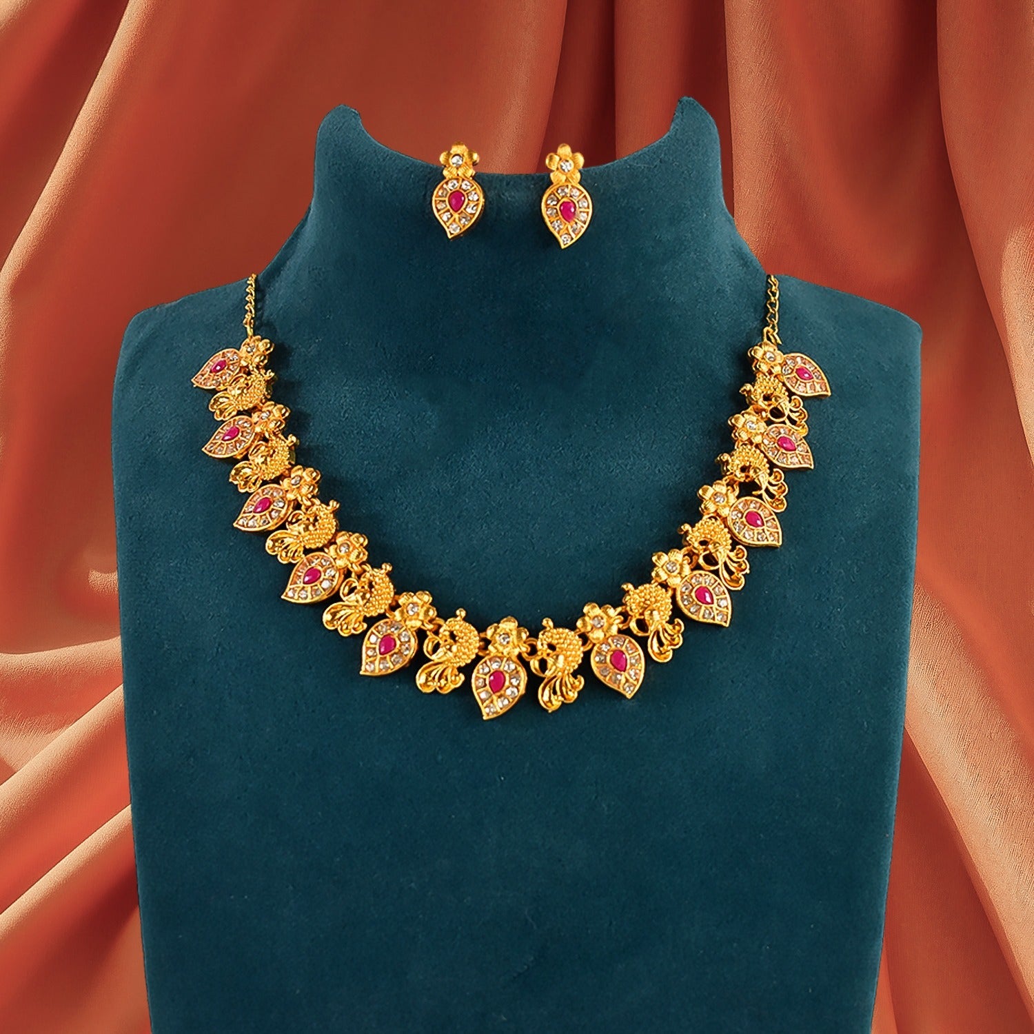 Maharashtrian Traditional Jewellery Set – Elegant Blue & Gold Design