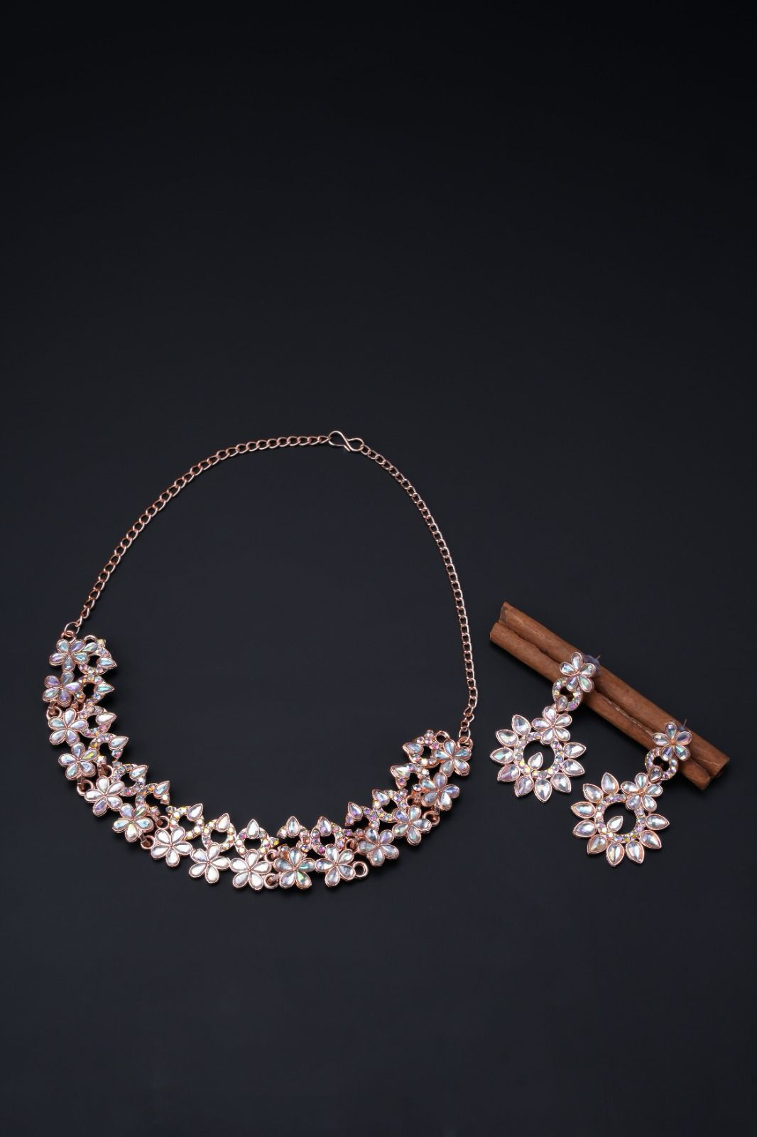 Designer Earring and Necklace Set – Lightweight Traditional Jewelry - Image 3