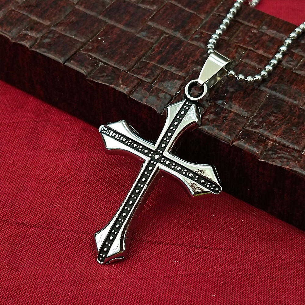 Cross Necklace for Men – Bold and Timeless Faith Pendant